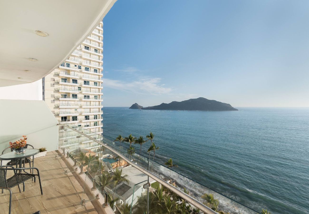 Apartment in Mazatlán - Piso 9 en Camino Al Mar | Acceso directo a playa 