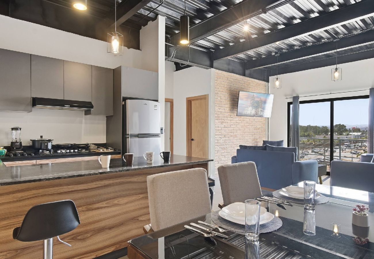 Apartment in Durango - Industrial Loft | 2 Queen Beds & Terrace 