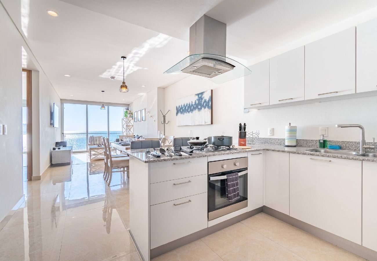 Apartment in Mazatlán - Lujoso Depa al Pie de la Playa 