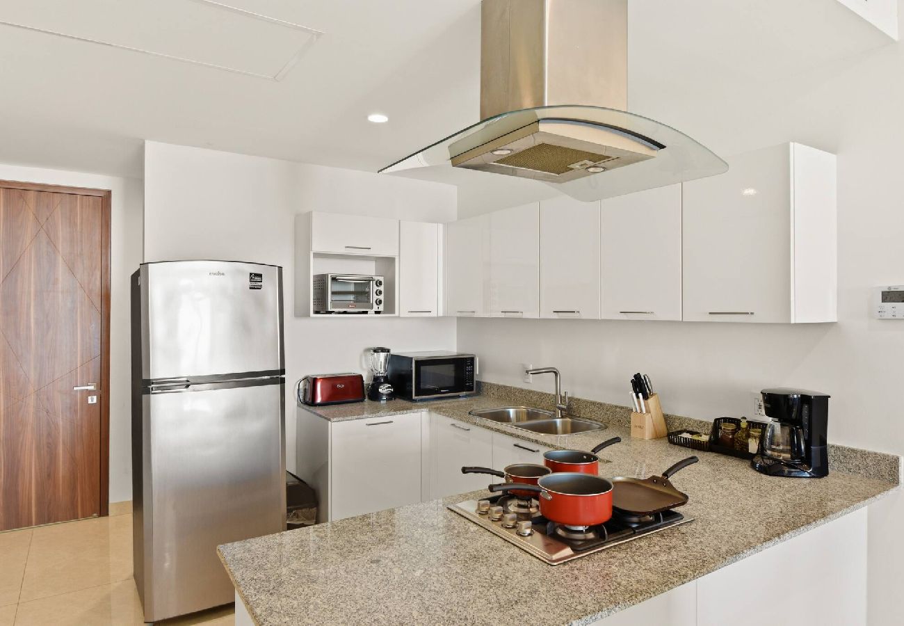 Apartment in Mazatlán - Camino al Mar | 24. Floor | King bed | Beach Front 