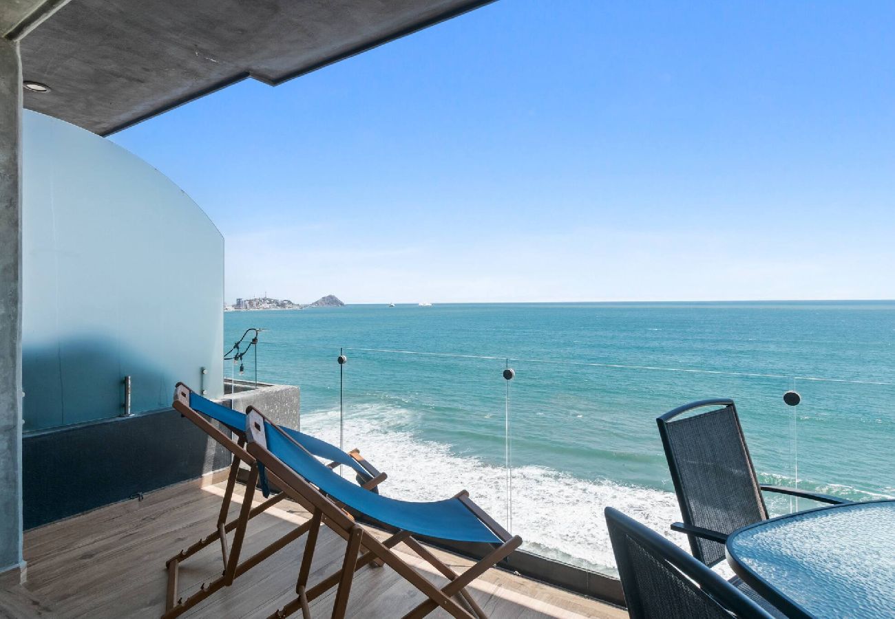 Apartment in Mazatlán - Ocean View - 2 King Size with Homeoffice Space 