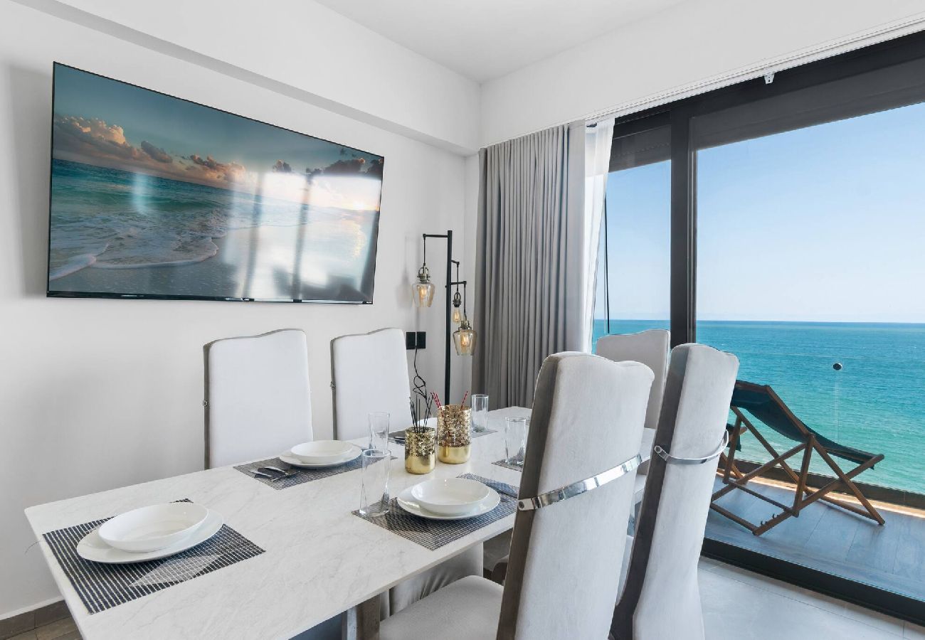 Apartment in Mazatlán - Ocean View - 2 King Size with Homeoffice Space 