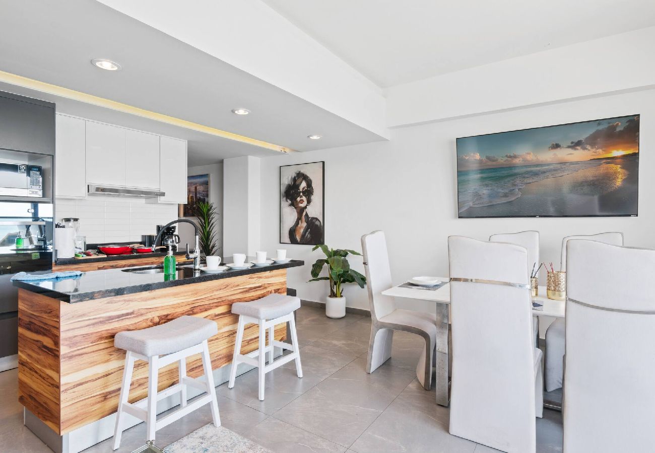 Apartment in Mazatlán - Ocean View - 2 King Size with Homeoffice Space 