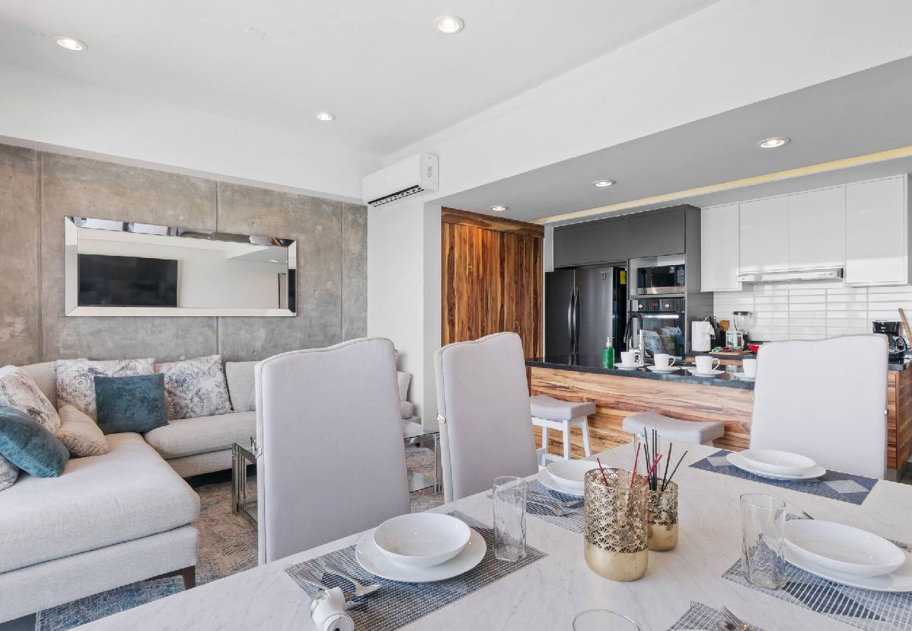Apartment in Mazatlán - Ocean View - 2 King Size with Homeoffice Space 
