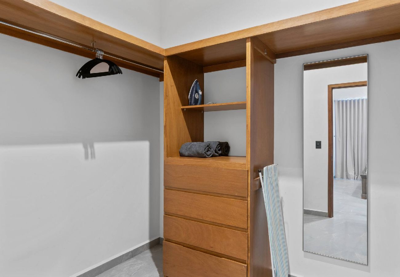 Apartment in Mazatlán - Ocean View - 2 King Size with Homeoffice Space 