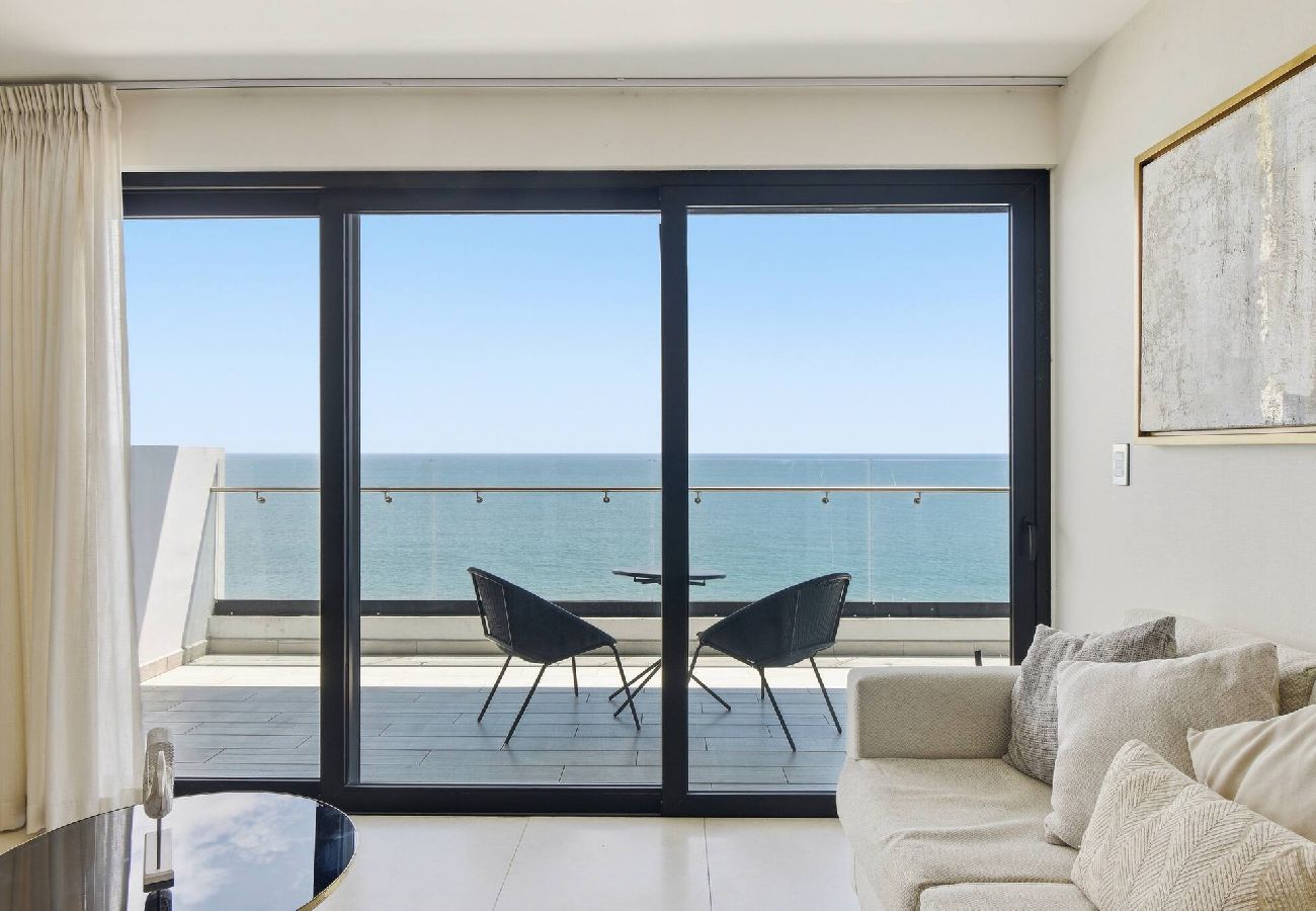 Apartment in Mazatlán - Altomare | Malecón | King Bed| 10th floor views 