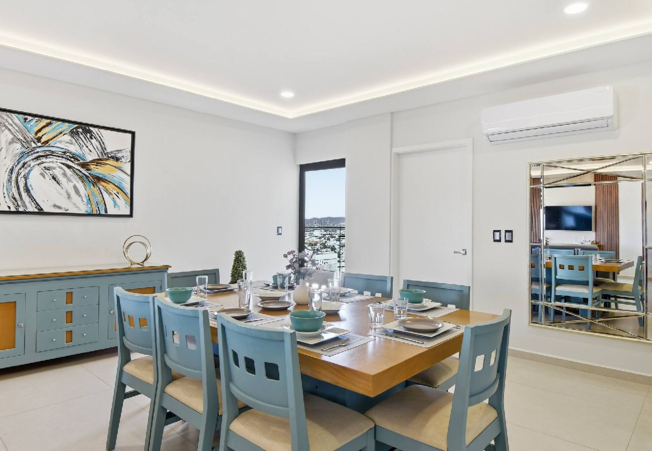 Apartment in Mazatlán - Malecon | New Lux Tower | Double King bed | Views 