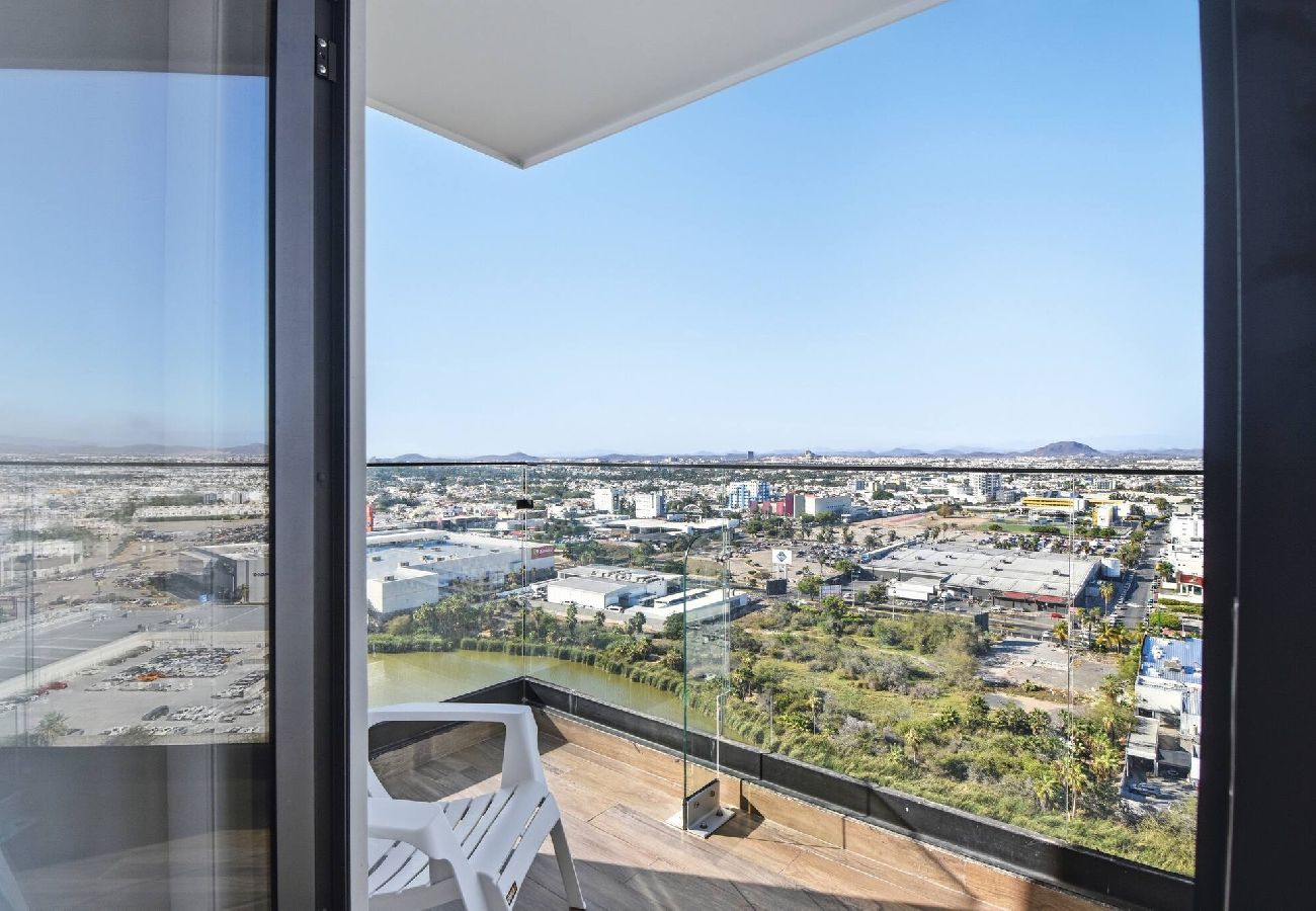 Apartment in Mazatlán - Malecon | New Lux Tower | Double King bed | Views 
