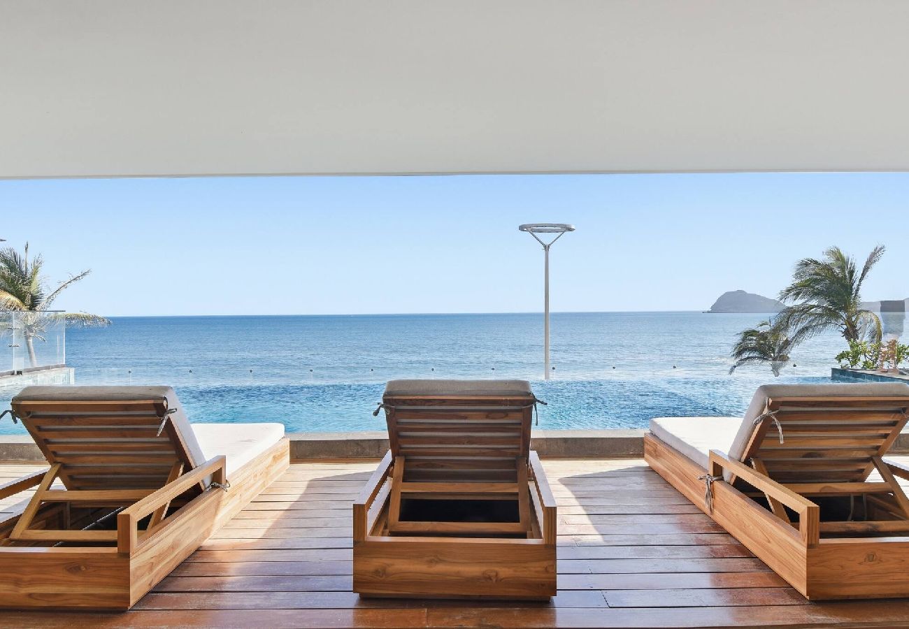 Apartment in Mazatlán - Malecon | New Lux Tower | Double King bed | Views 