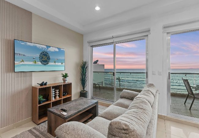 Apartment in Mazatlán - Vista al mar | Malecón | Cama King | Balcón Grande 