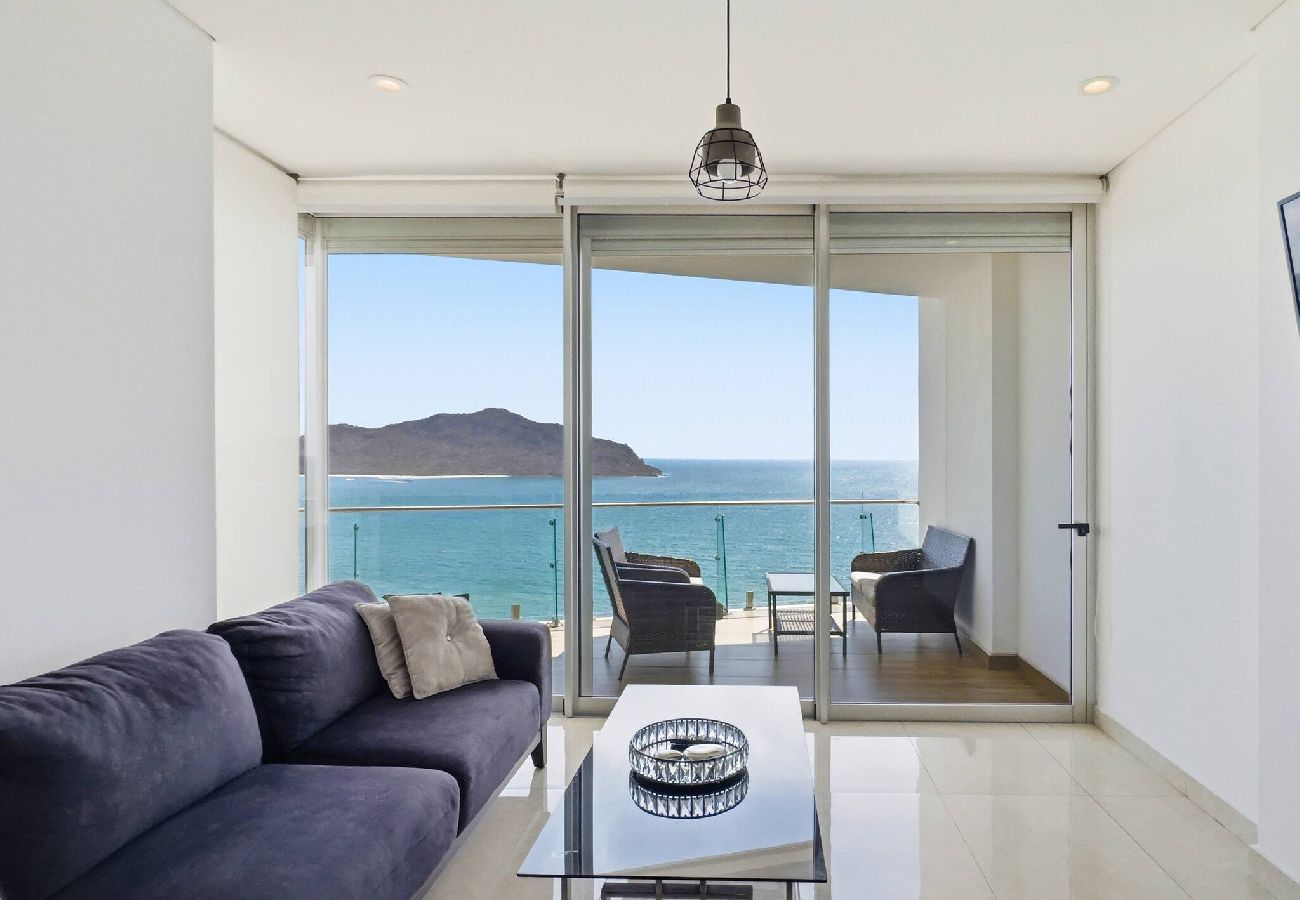 Apartment in Mazatlán - 9th Floor Camino al Mar | 3 King & Beach Access 