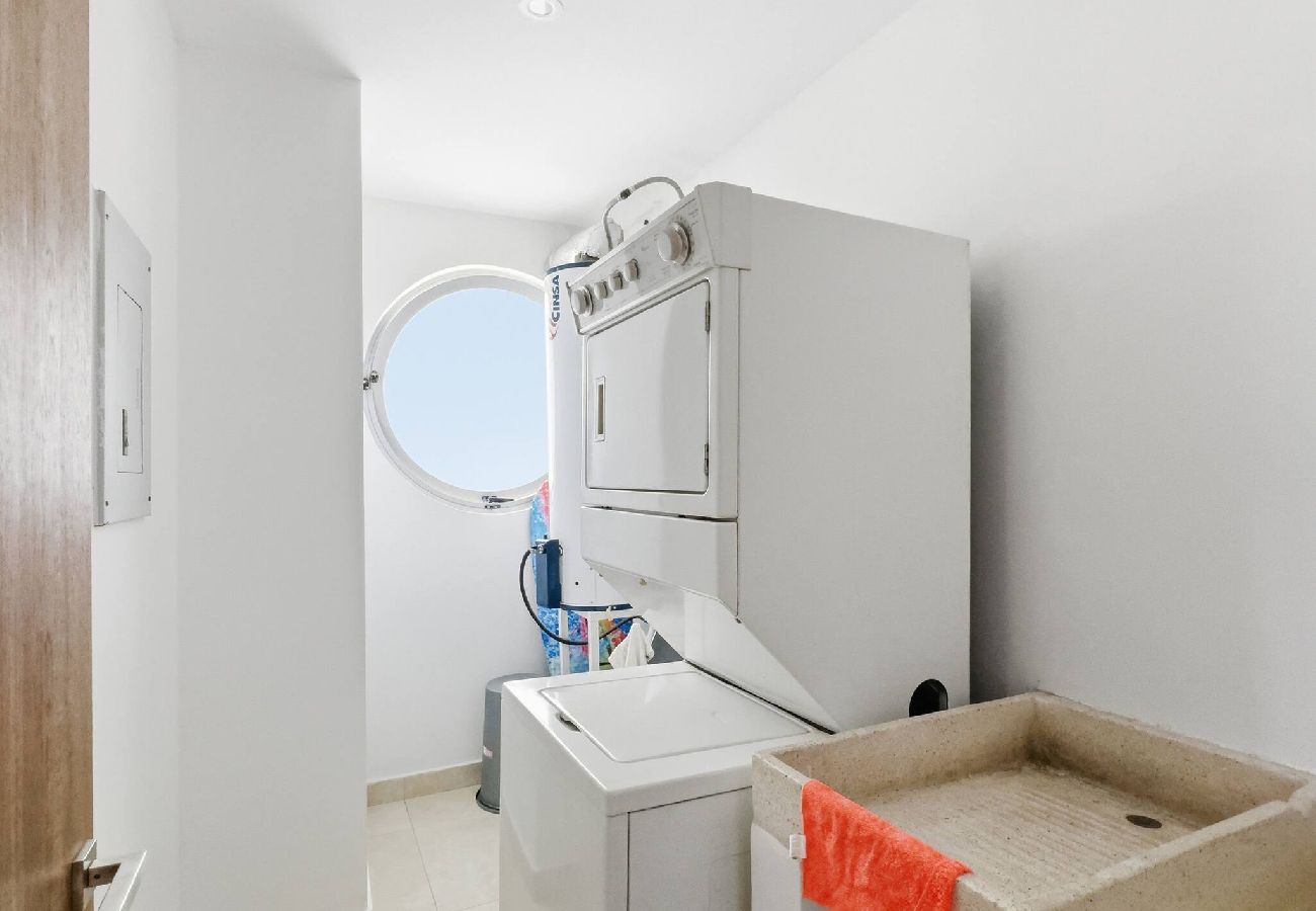 Apartment in Mazatlán - 9th Floor Camino al Mar | 3 King & Beach Access 